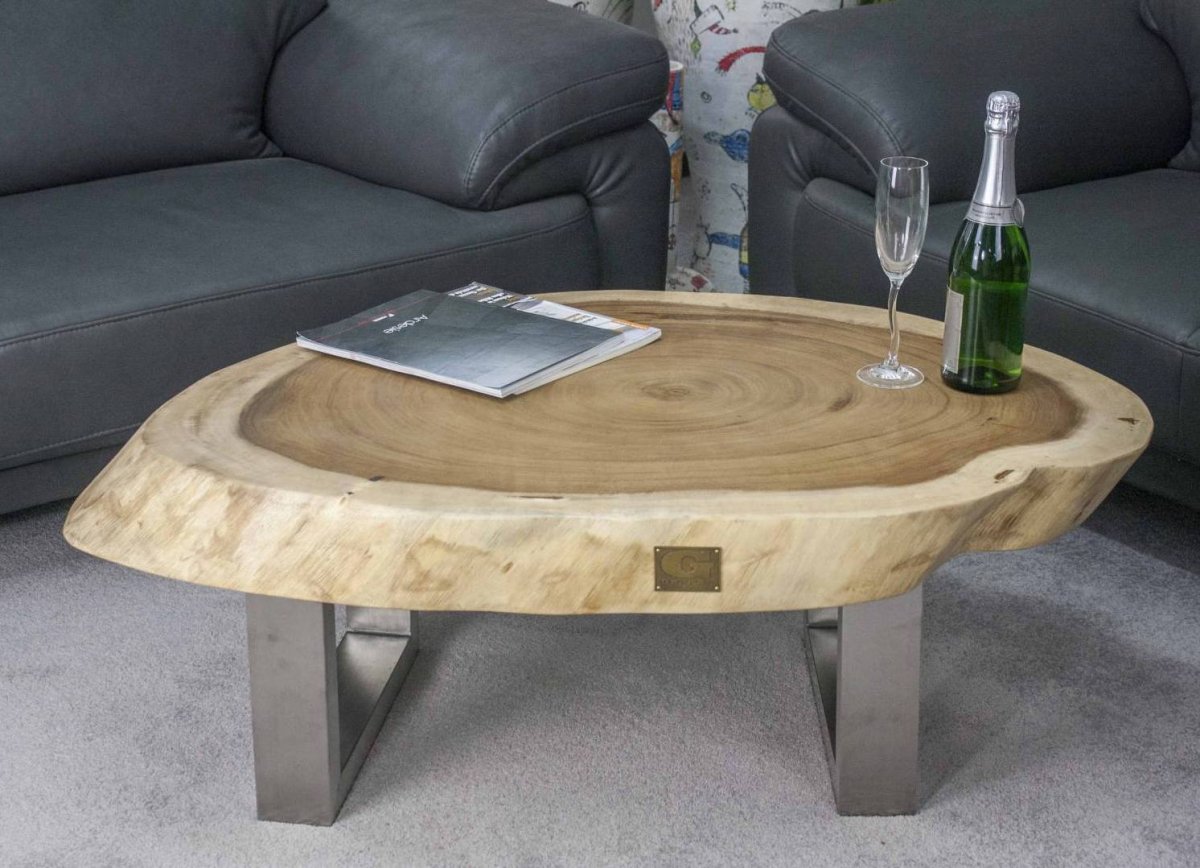 Стол из дерева