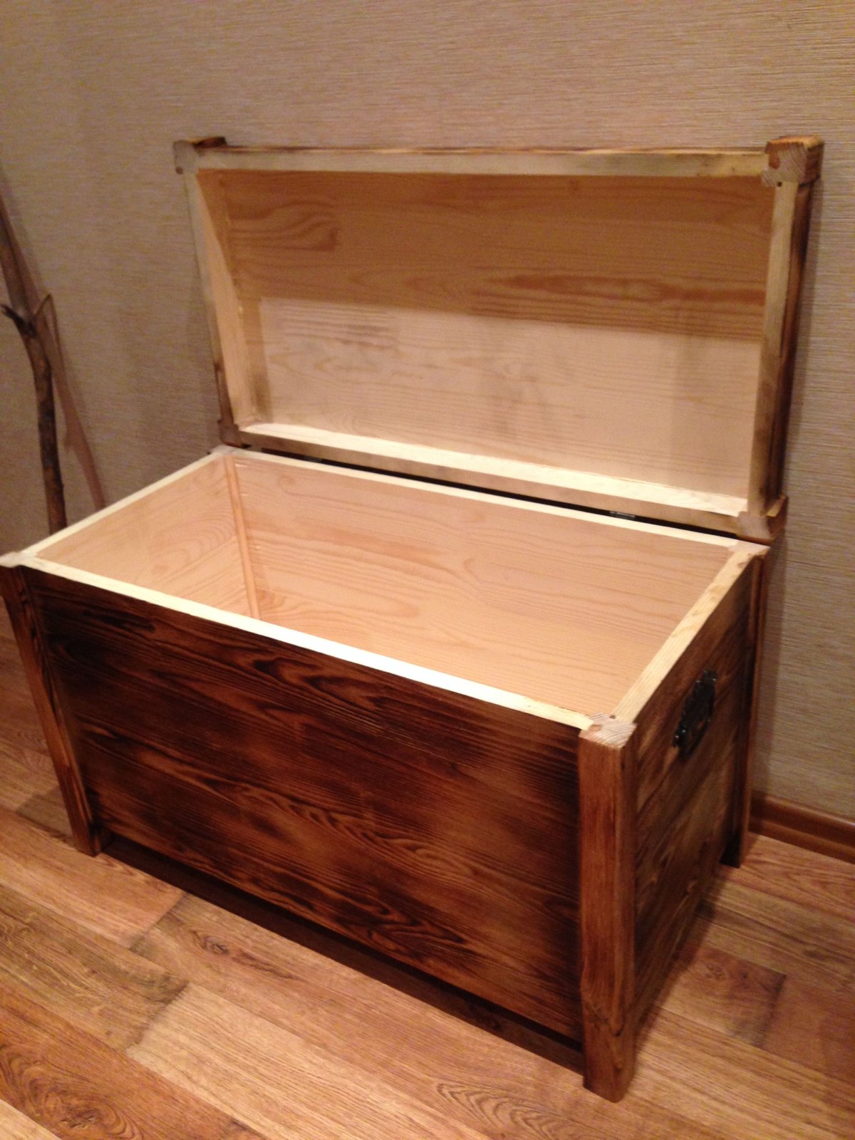 Сундук из фанеры