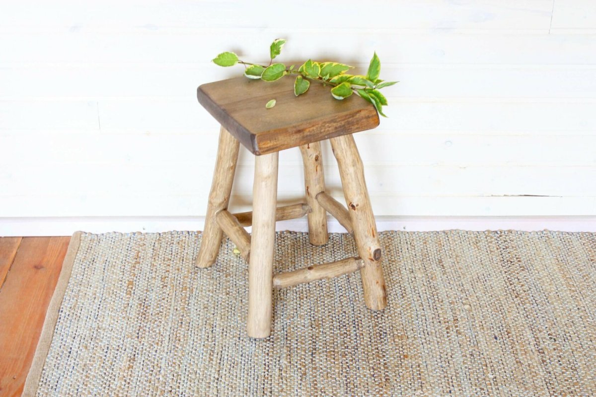 Форпост табурет квадратный