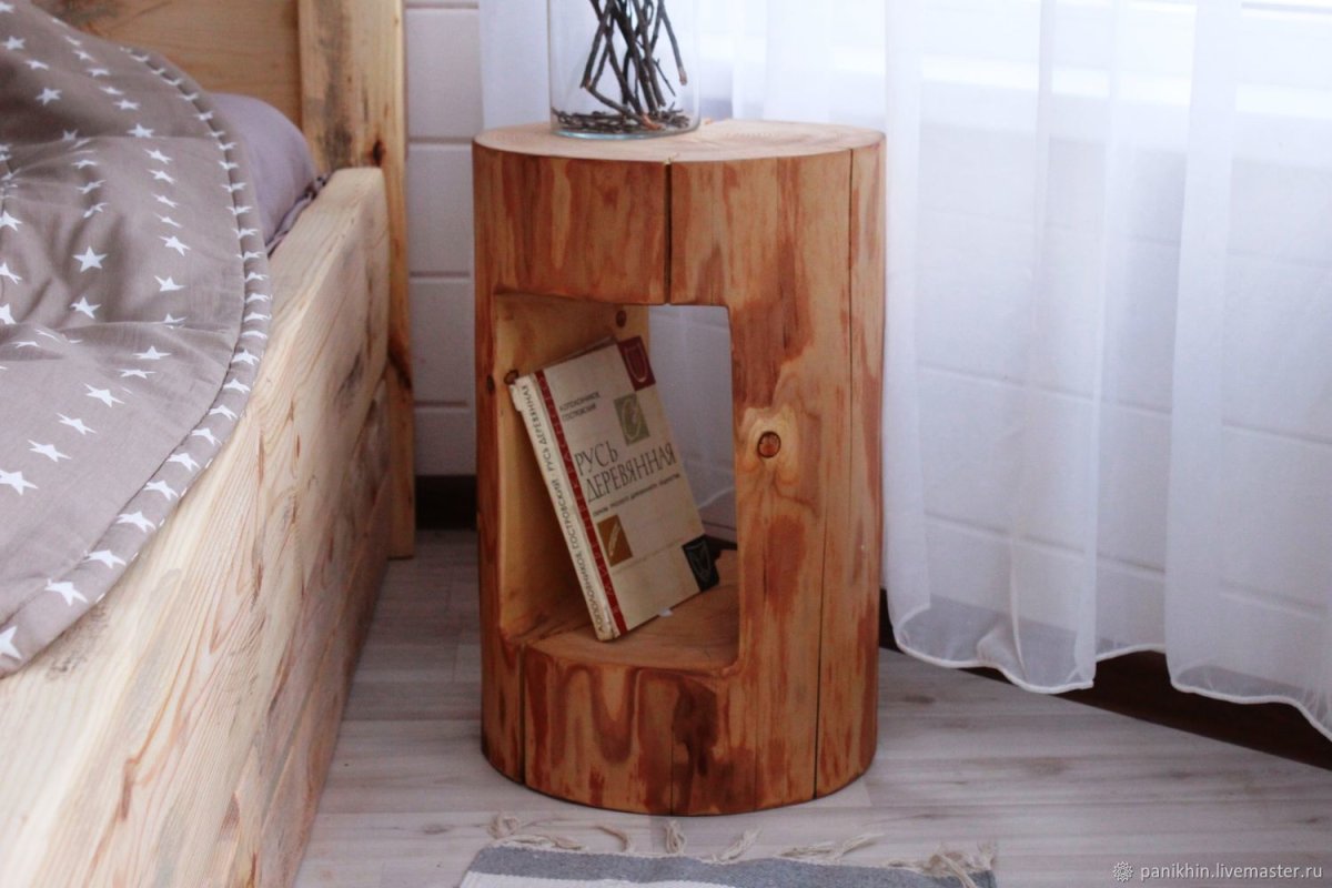 Прикроватная тумба из пенька