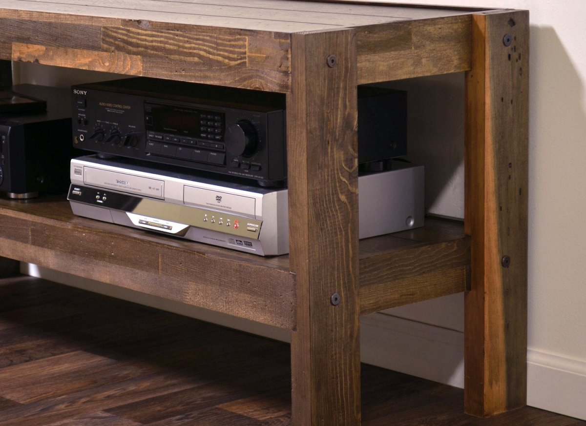 Стойка для телевизора деревянная