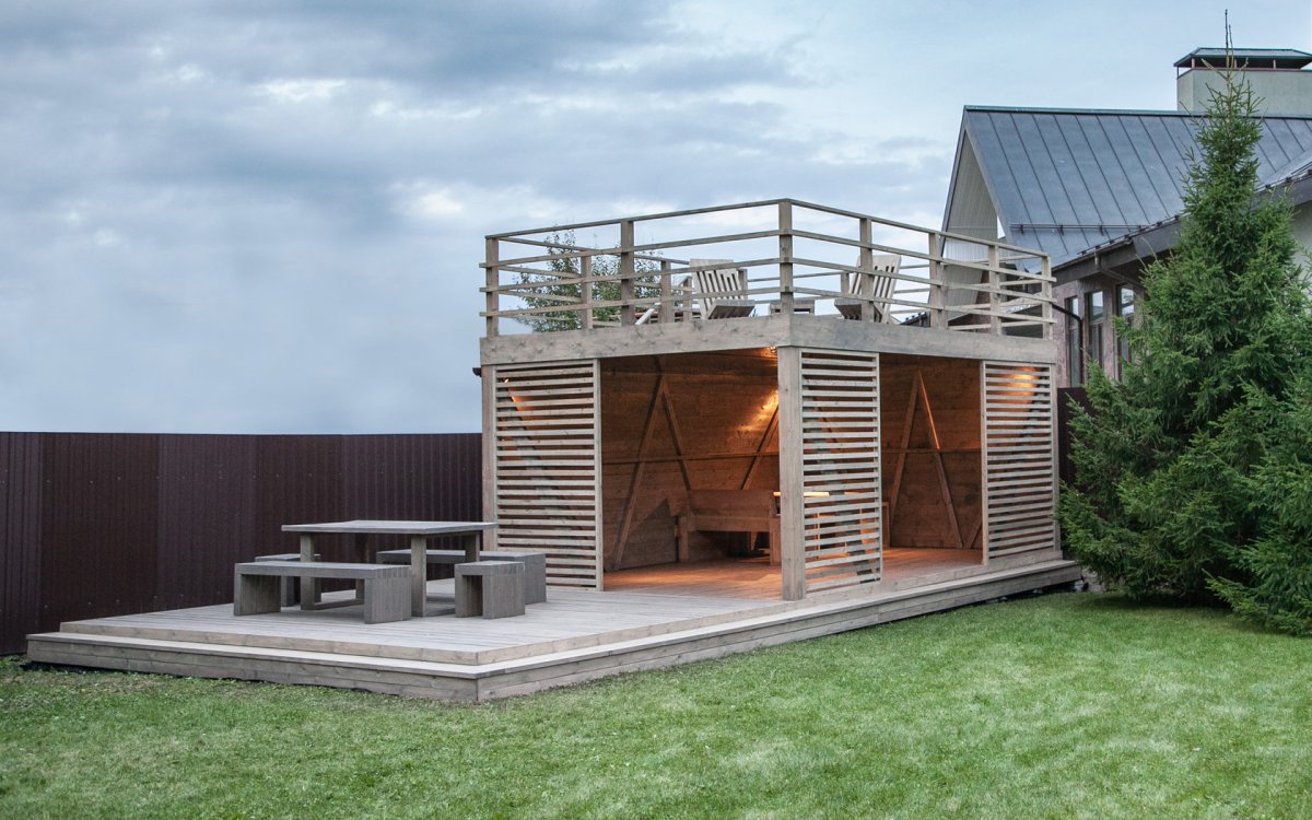 Беседка с плоской крышей