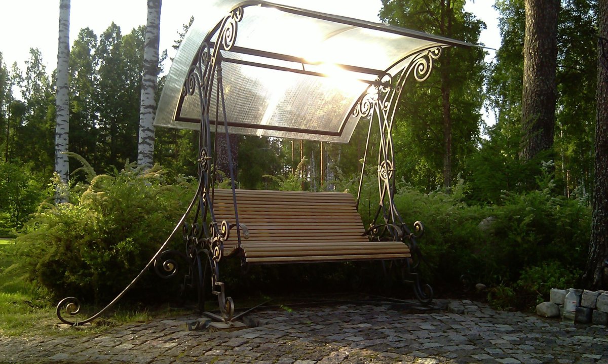 Кованная качеля