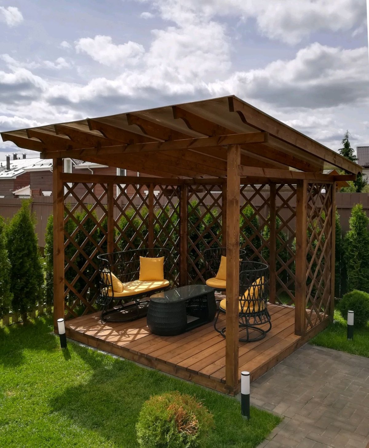 Пергольная беседка