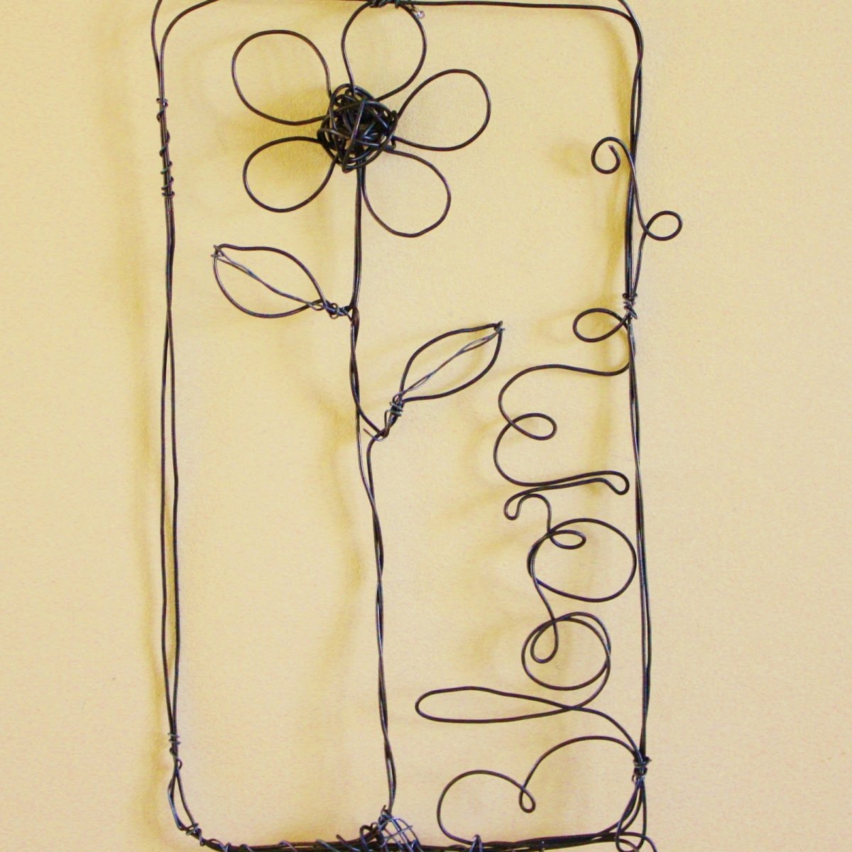 Панно из проволоки