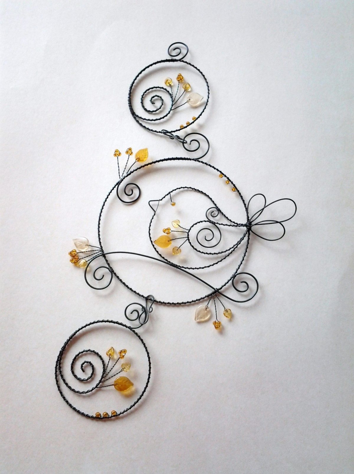 Декоративные изделия из проволоки