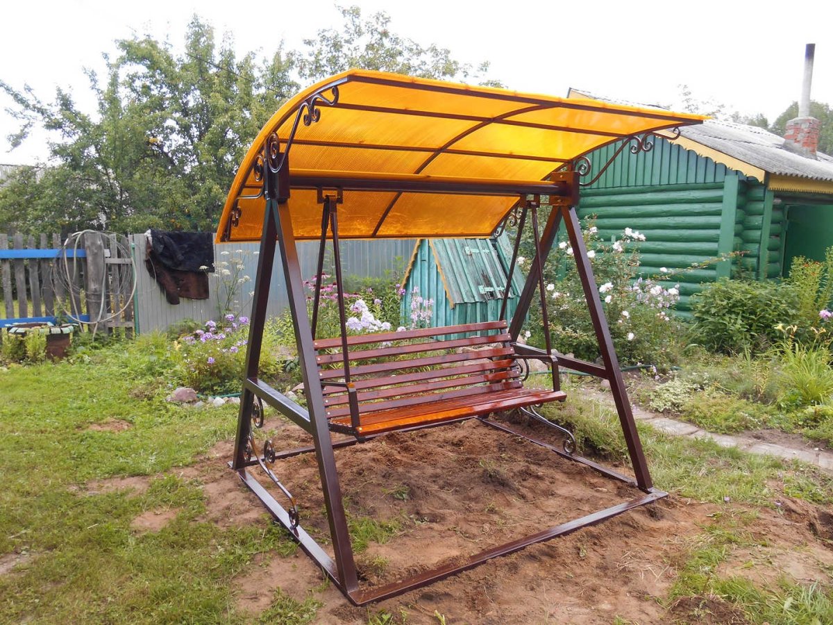 Навес над качелями