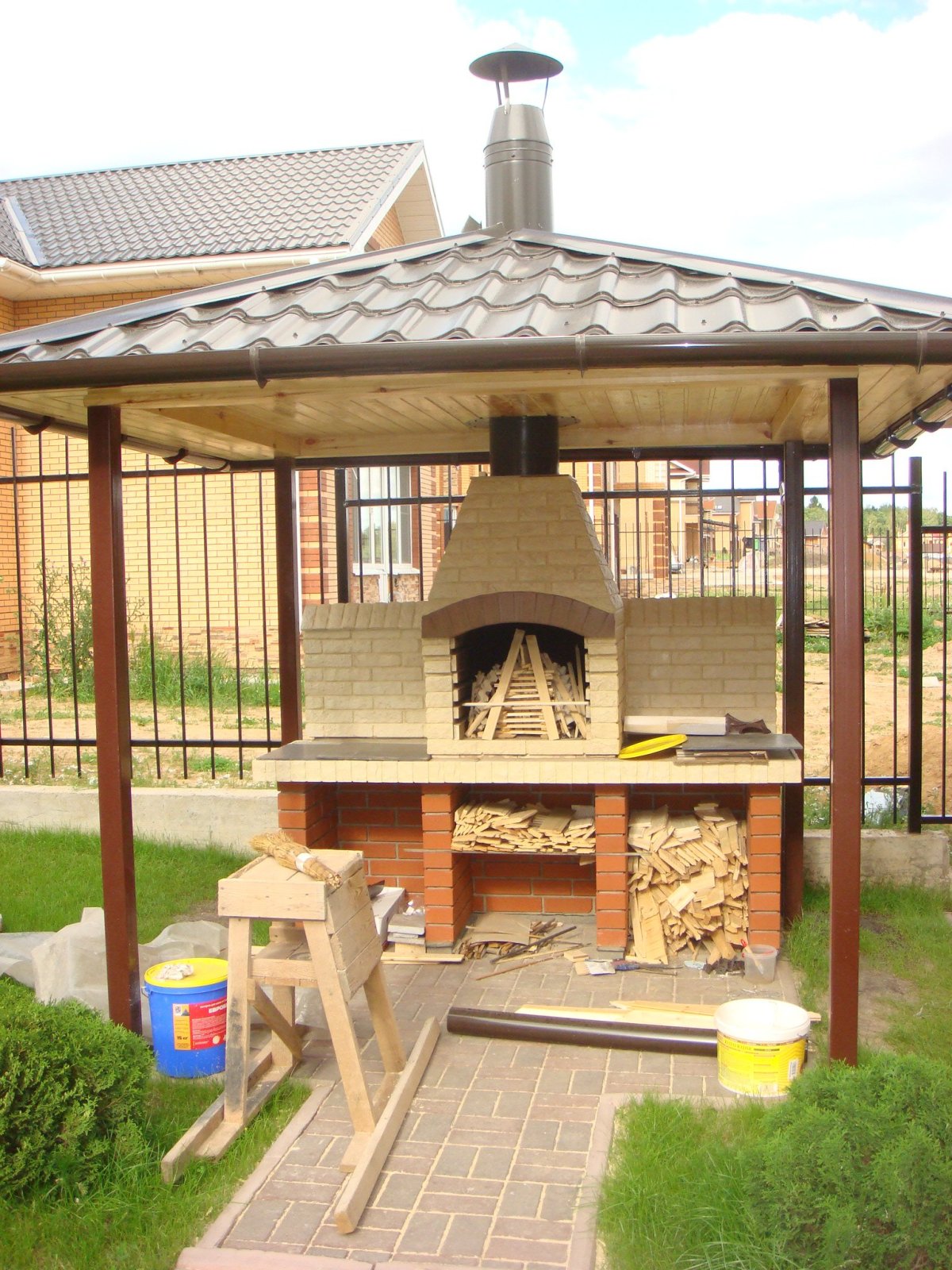 Мангальная зона и зона барбекю