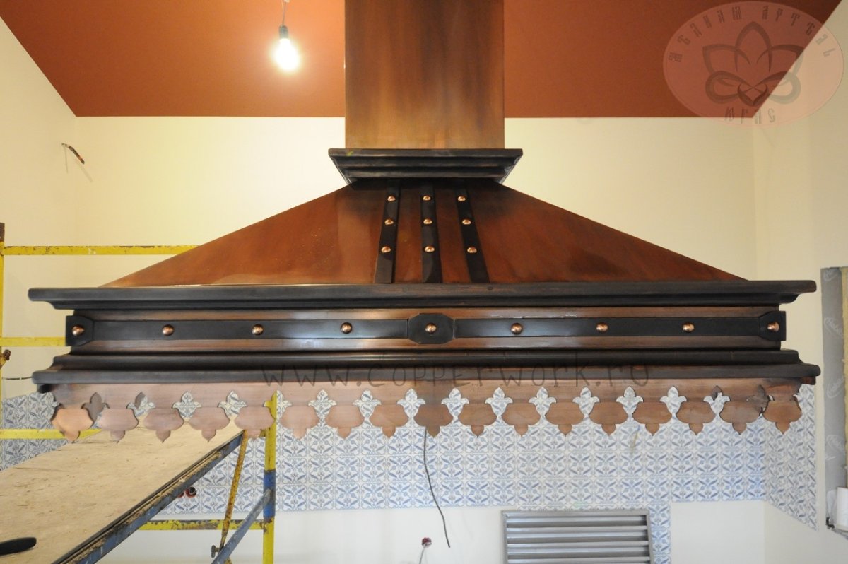 Медная вытяжка