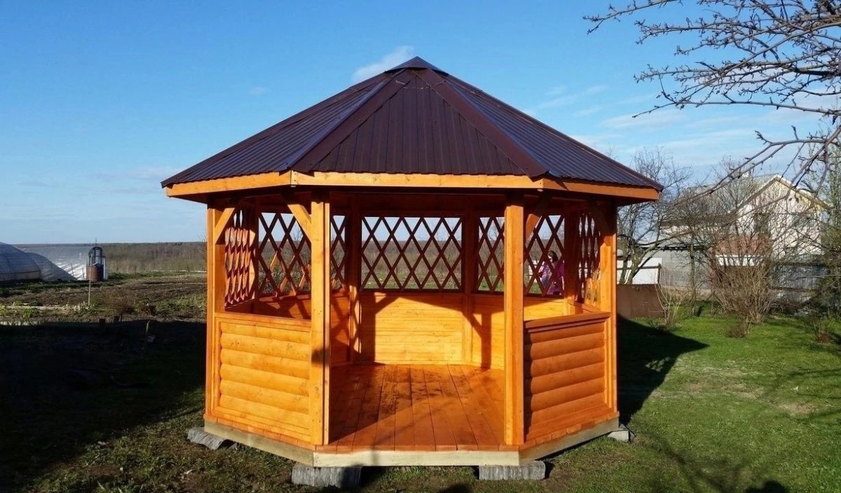 Пятистенная беседка фото