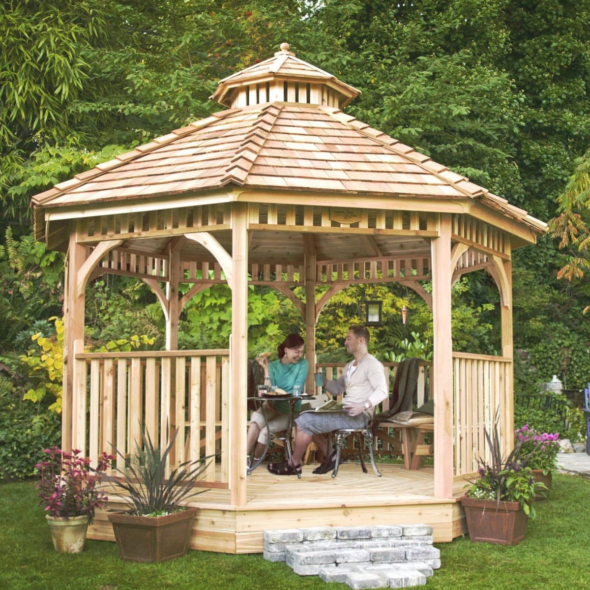 Беседка круглая деревянная