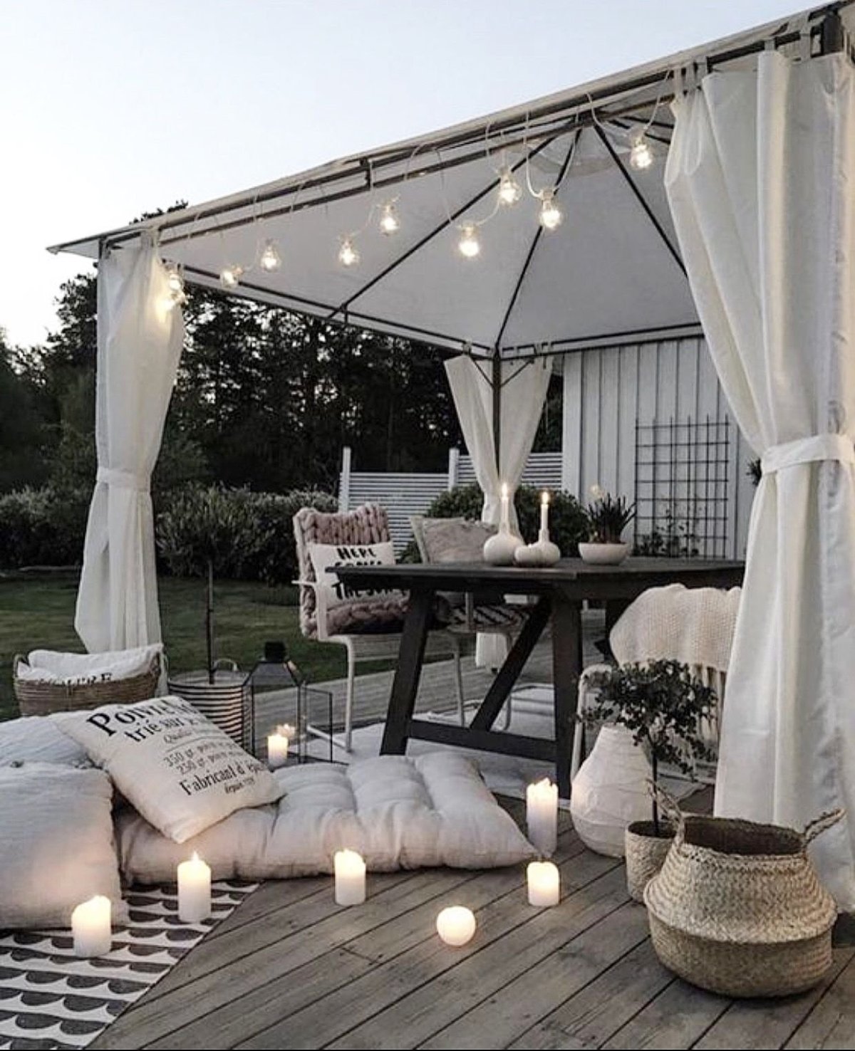 Шатёр для дачи