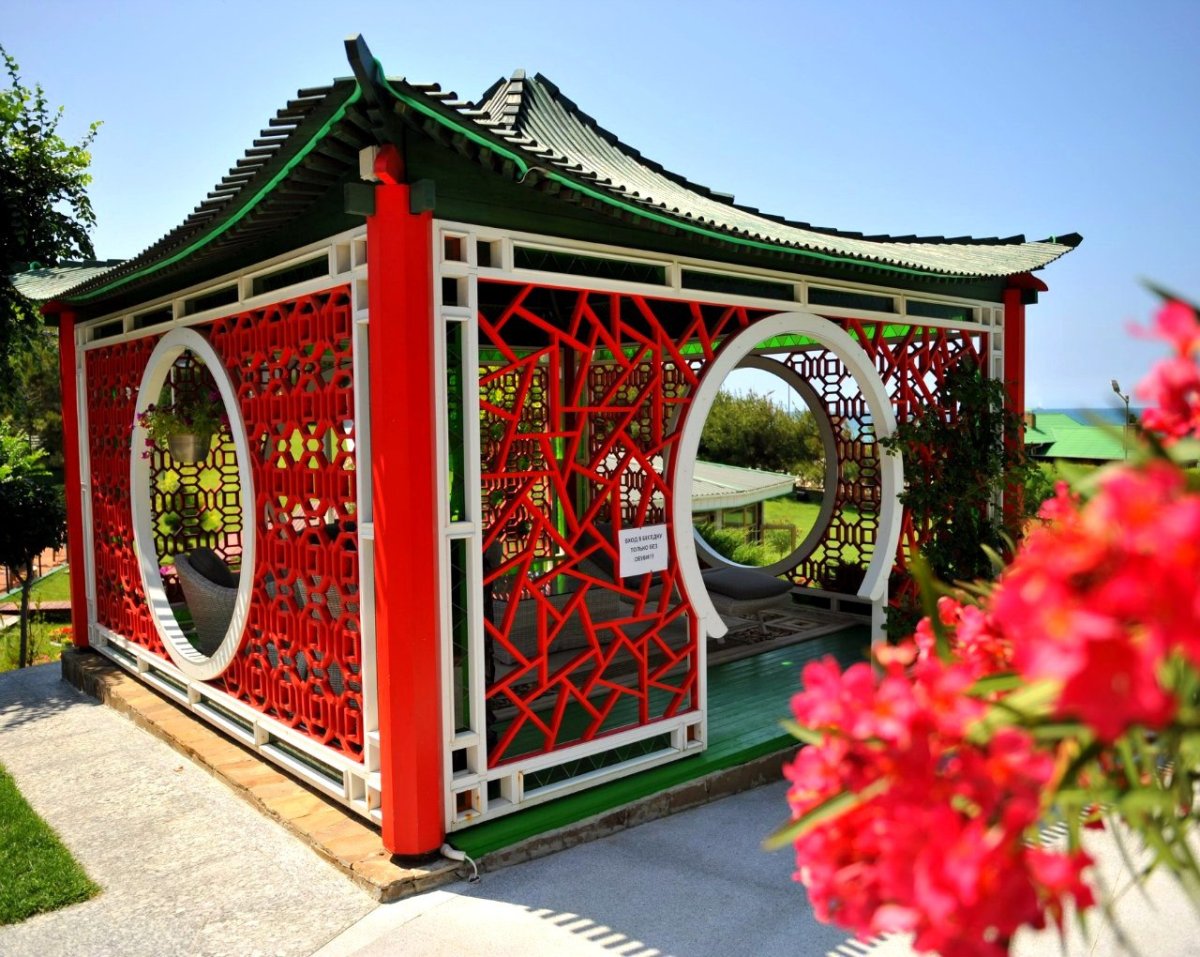 Пергола в Восточном стиле