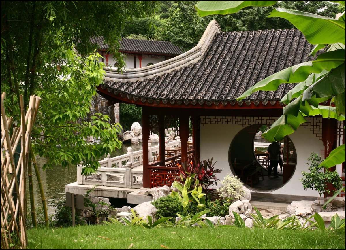 Чайный домик в саду Кэнроку эн