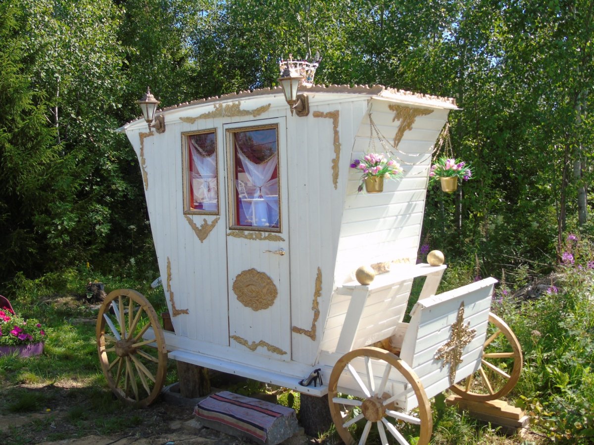 Необычные туалеты для дачи