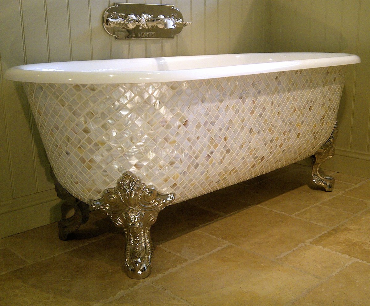 Мозаика на чугунную ванну