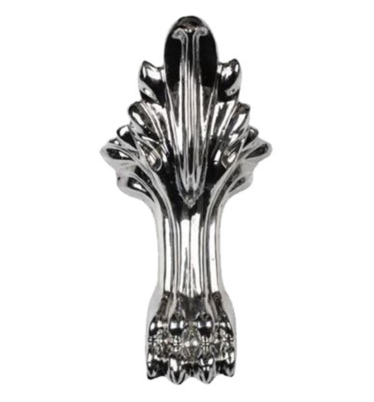 Ножки в ванной