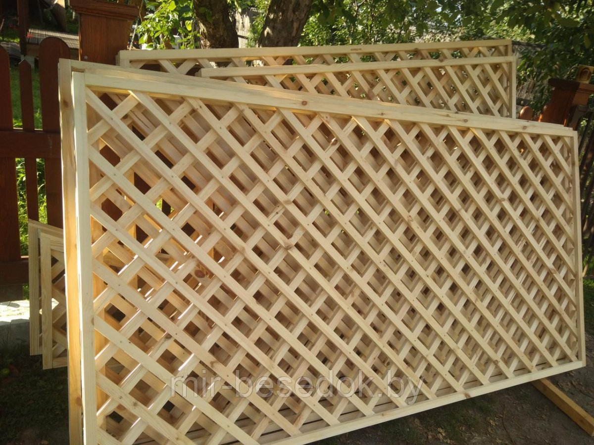 Решетка деревянная RLW 300_2600