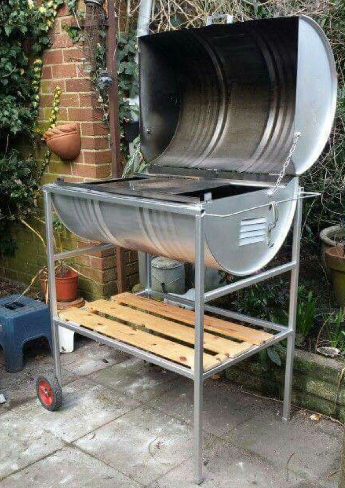 Мангал гриль барбекю из бочки 200л