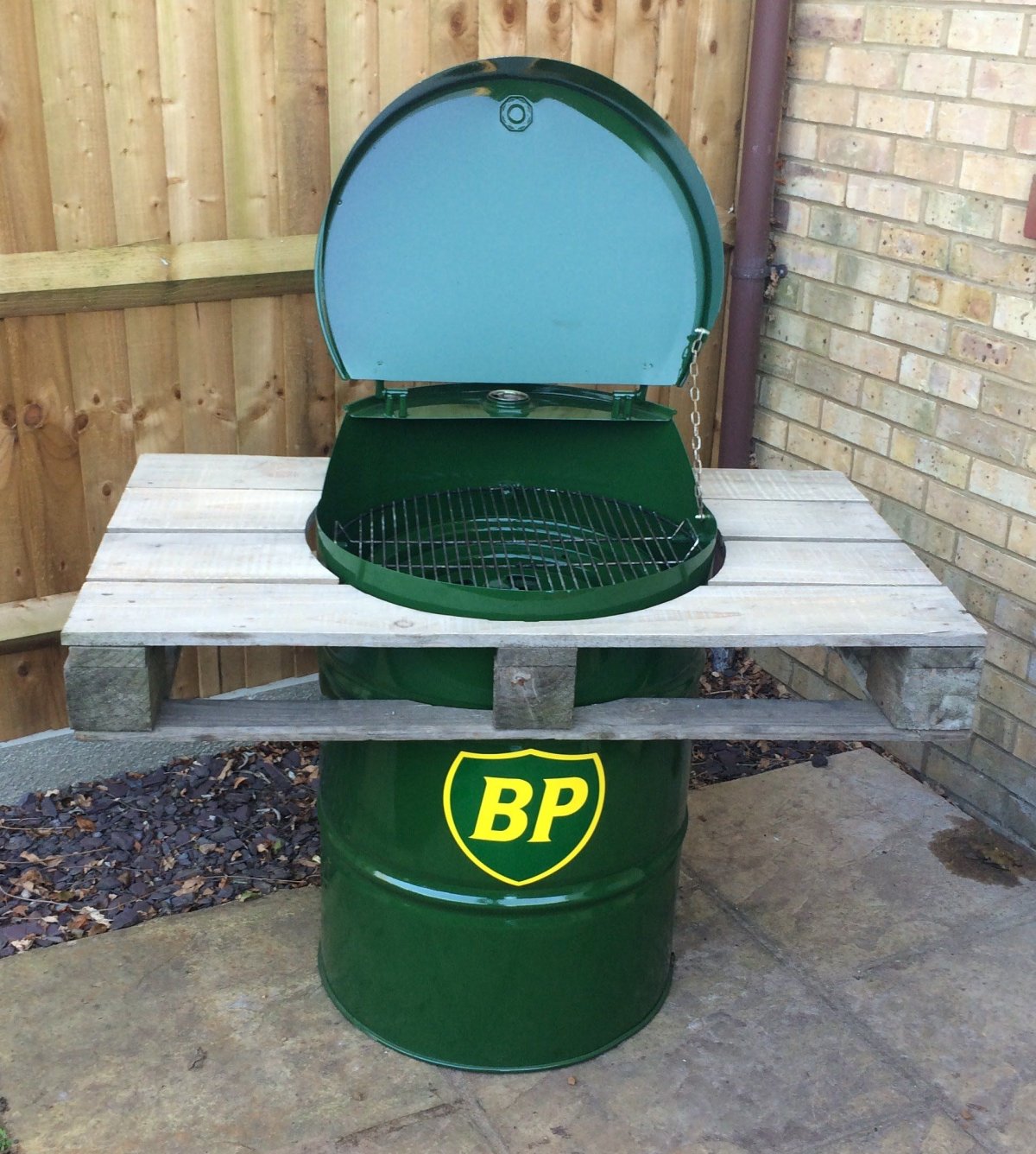 Мангал из металлической бочки