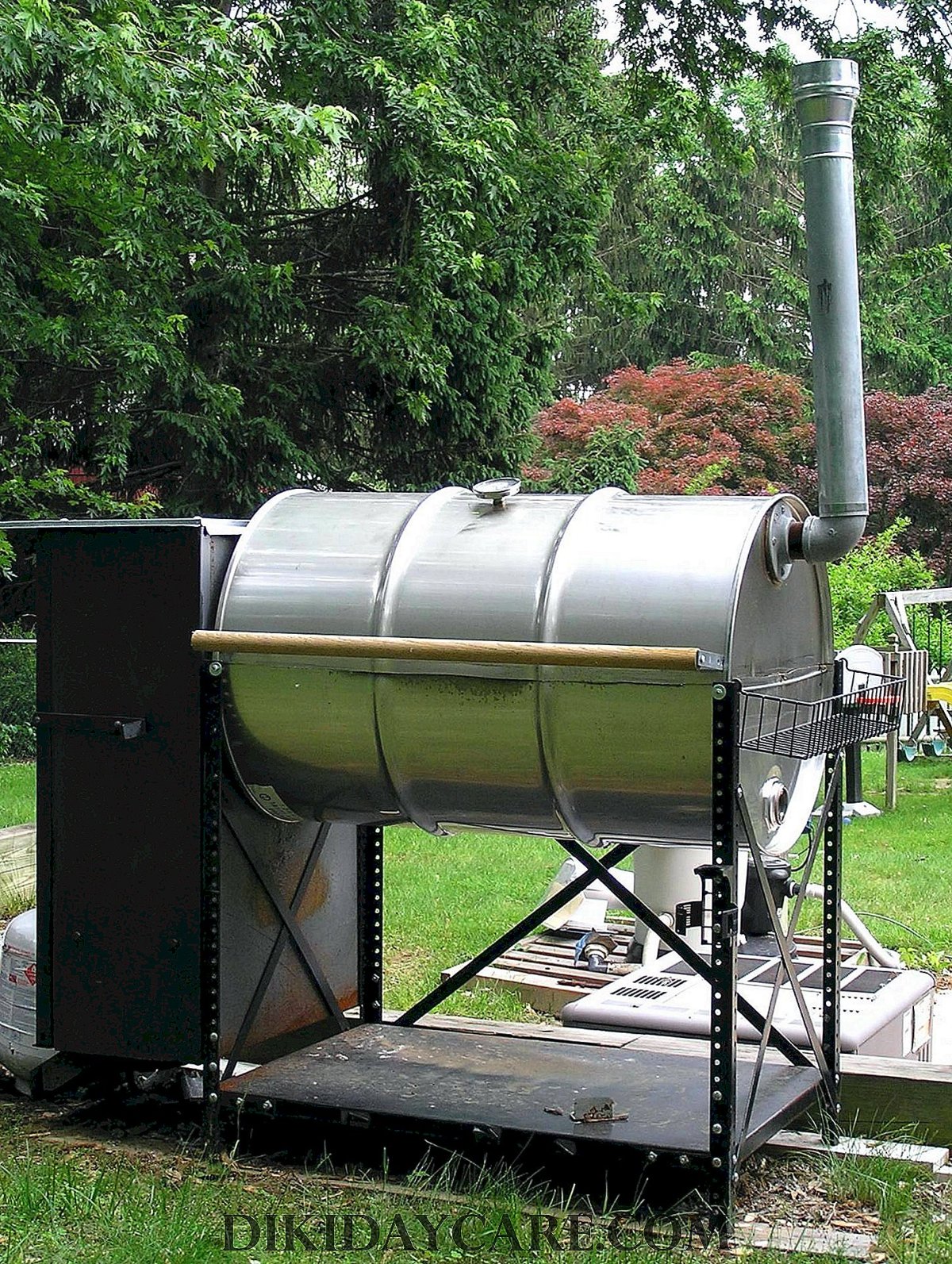 BBQ Barrel коптильня