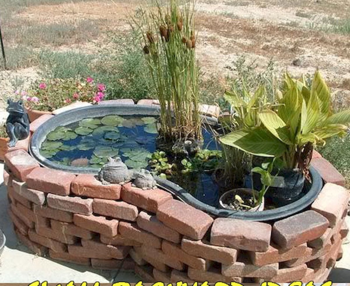 Пластиковый пруд для дачи