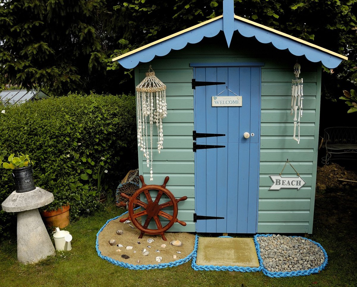 Необычный уличный туалет