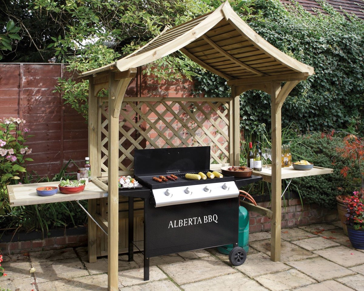 Деревянный навес для барбекю