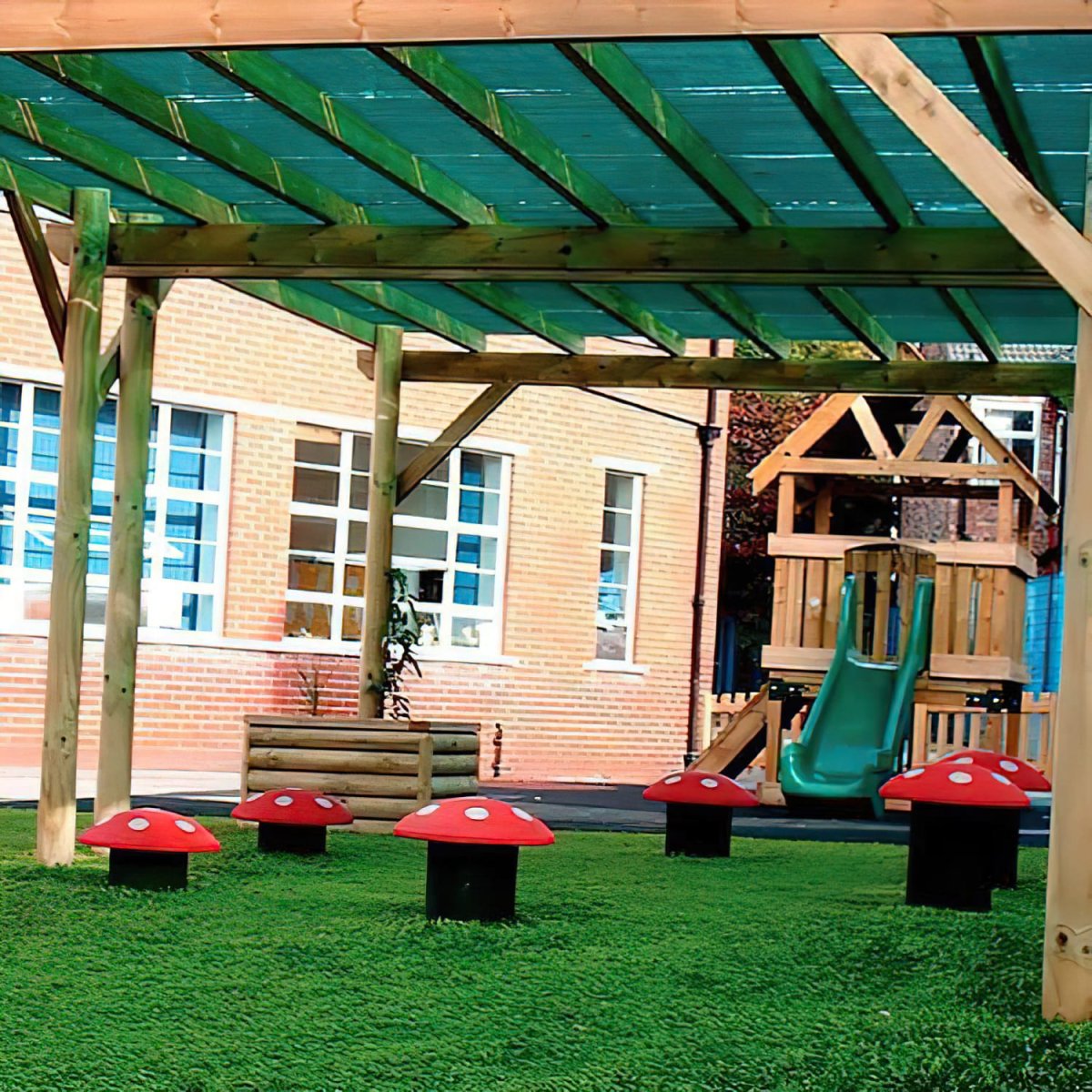 Затеняющая сетка для беседки