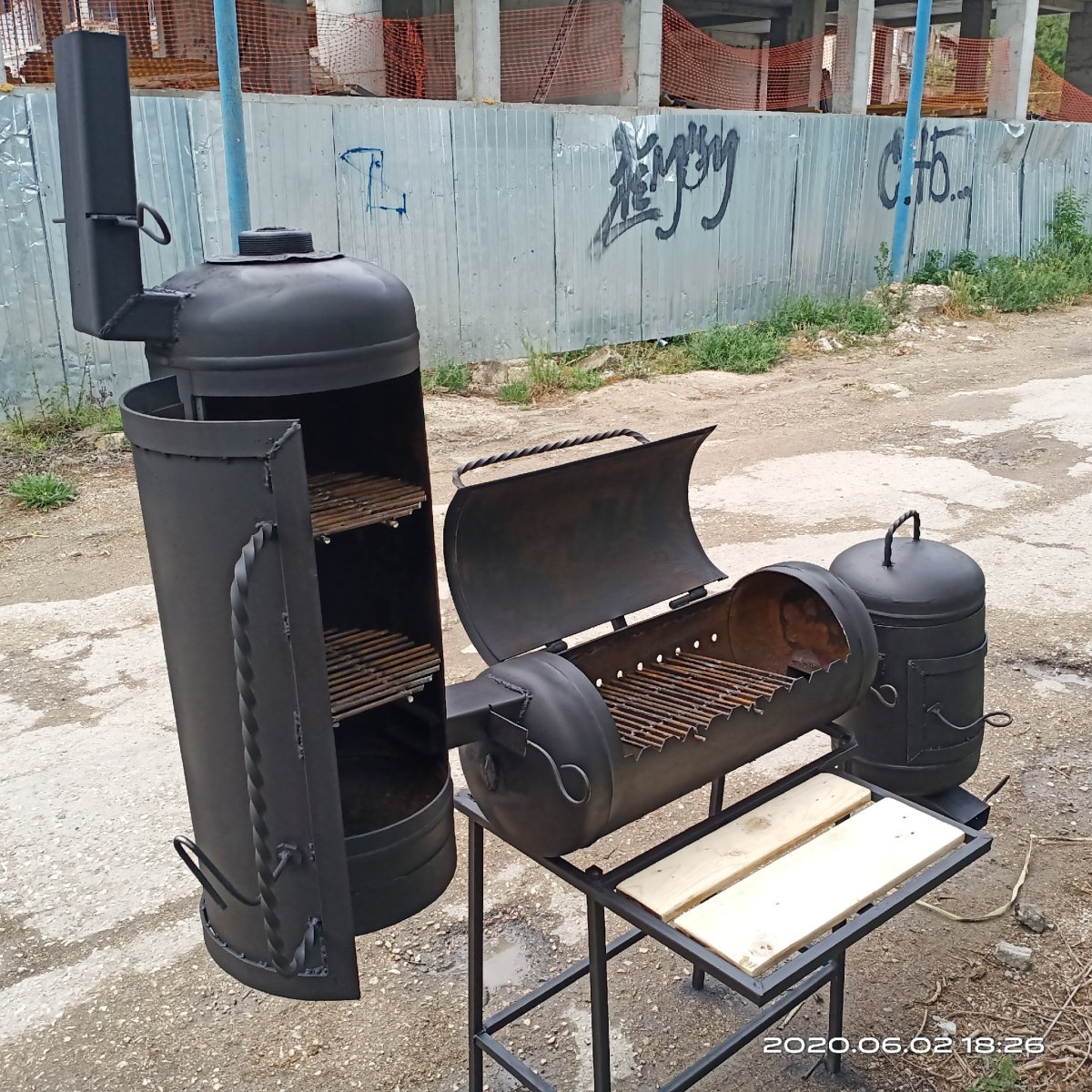Мангал смокер из ГАЗ баллонов
