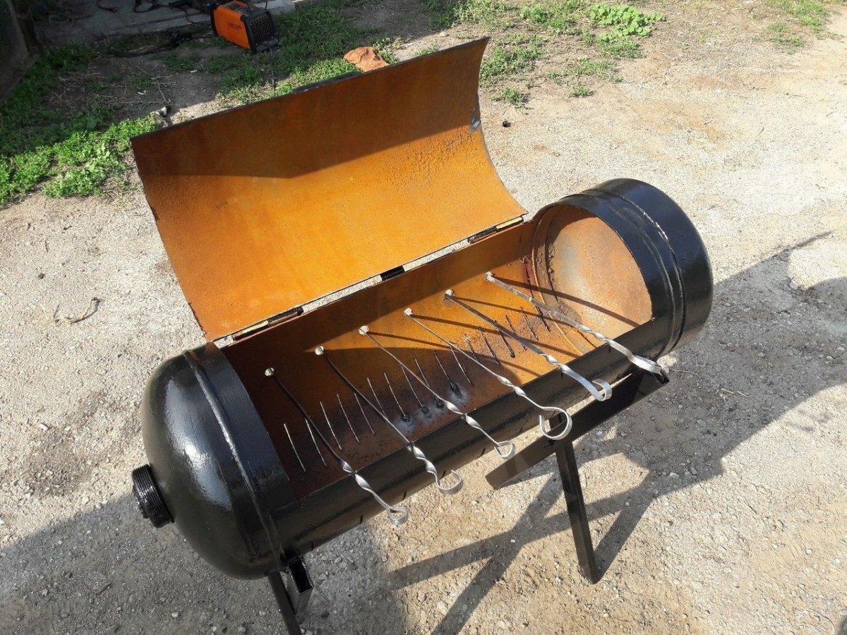 Мангал с коптильней из газового баллона 27л