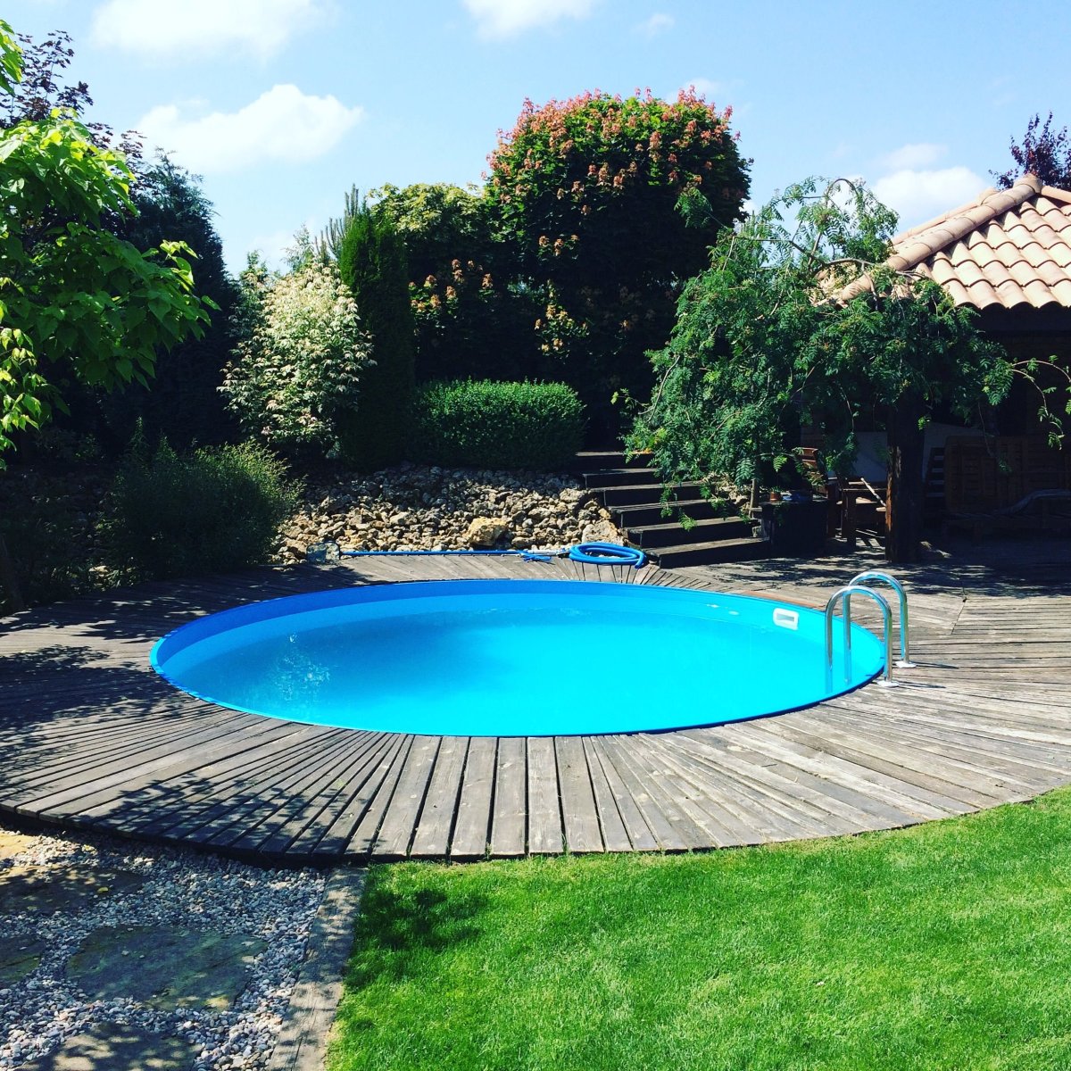 Каркасный бассейн Интекс ландшафт