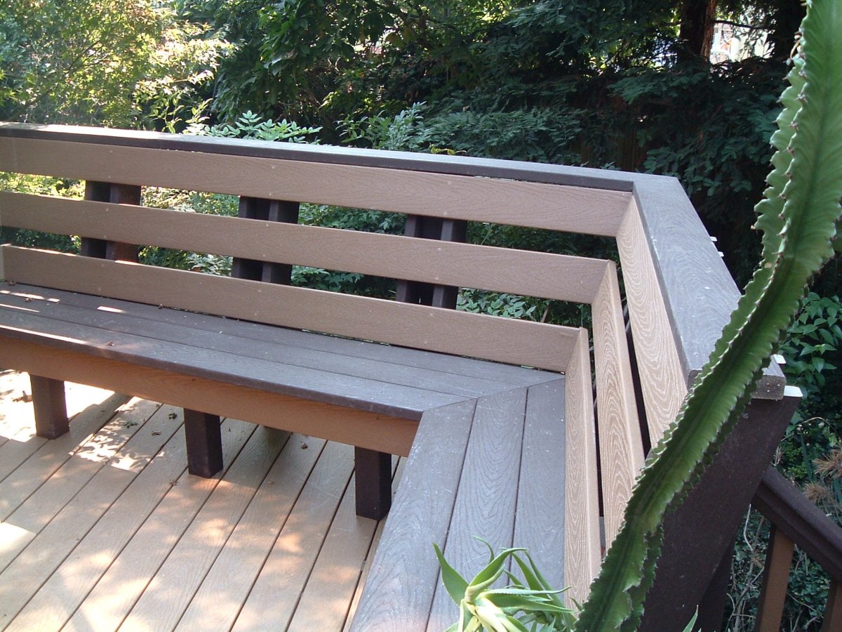 Скамейка для террасы