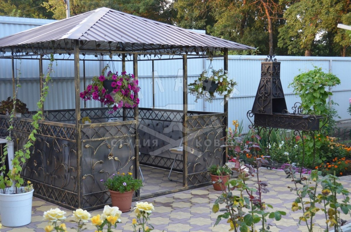 Беседка из металла
