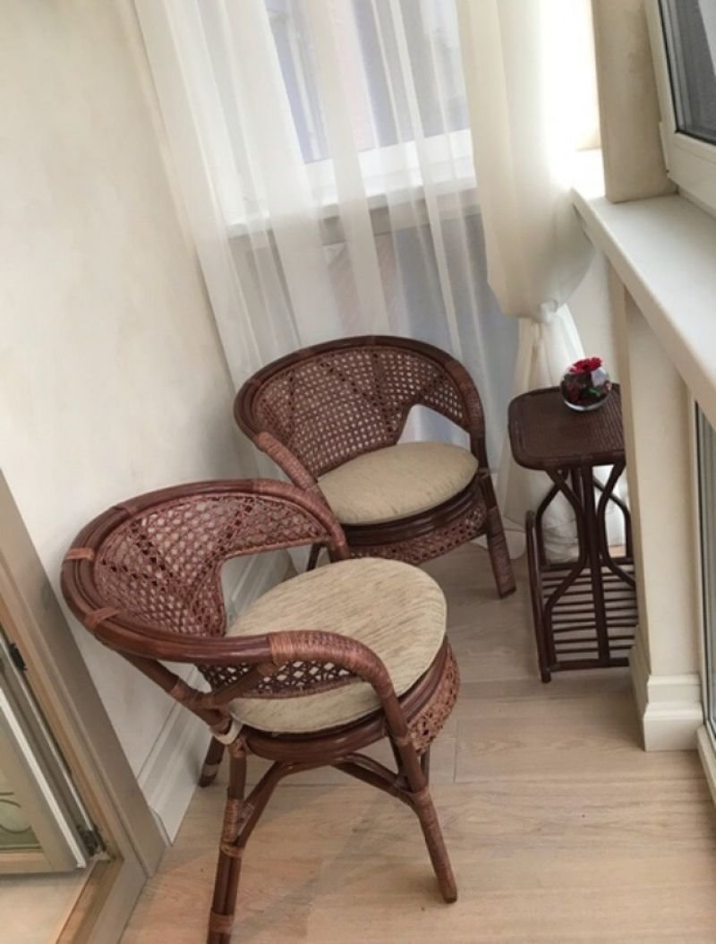 Стол и стулья для балкона Nexus