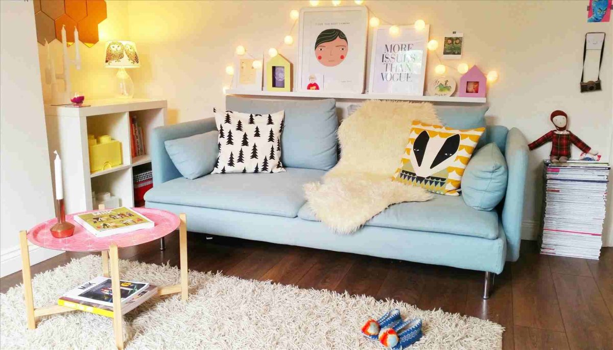 Диван в детскую комнату