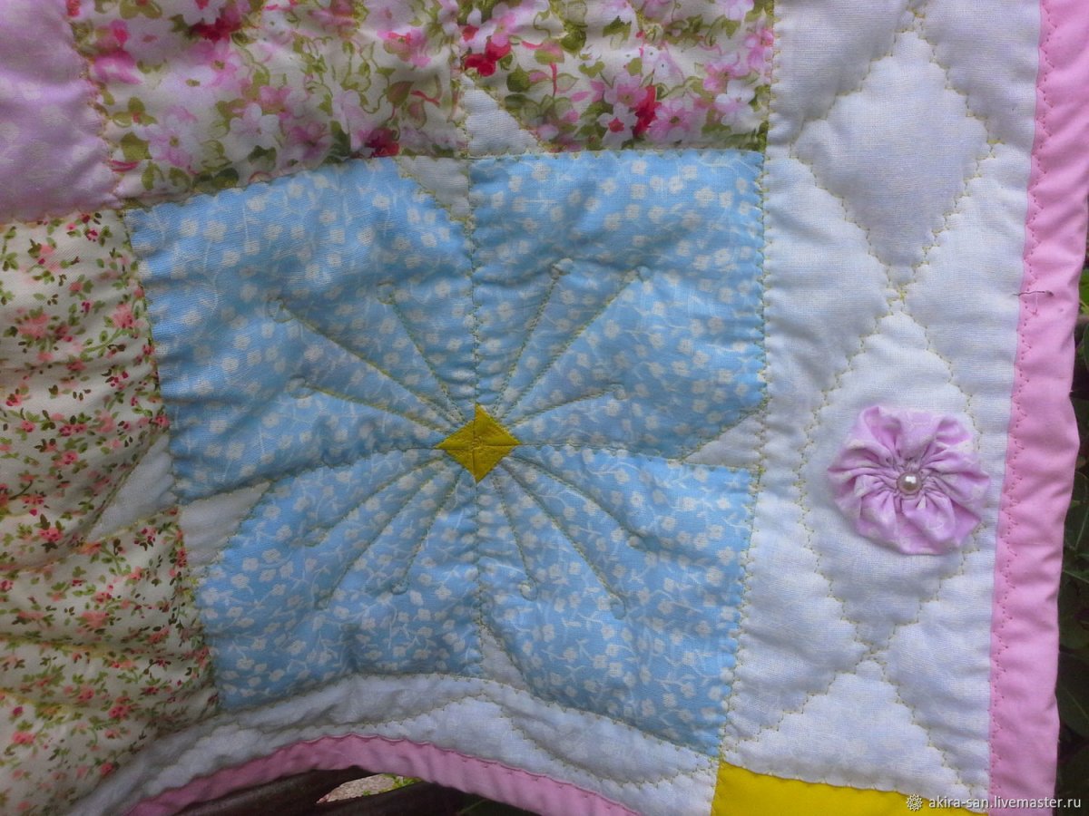 Плед в саду