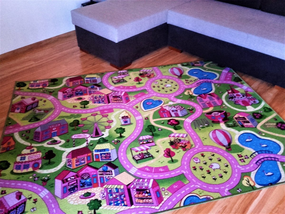 Ковер в детскую комнату