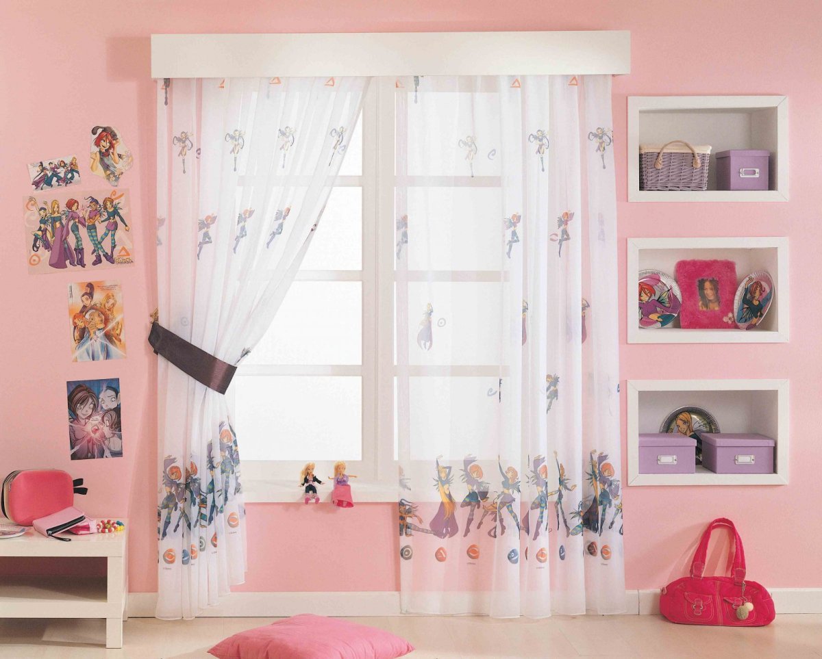 Нежно розовые шторы