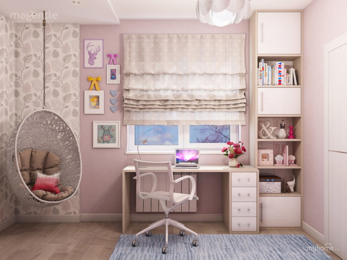 Стол у окна для школьника