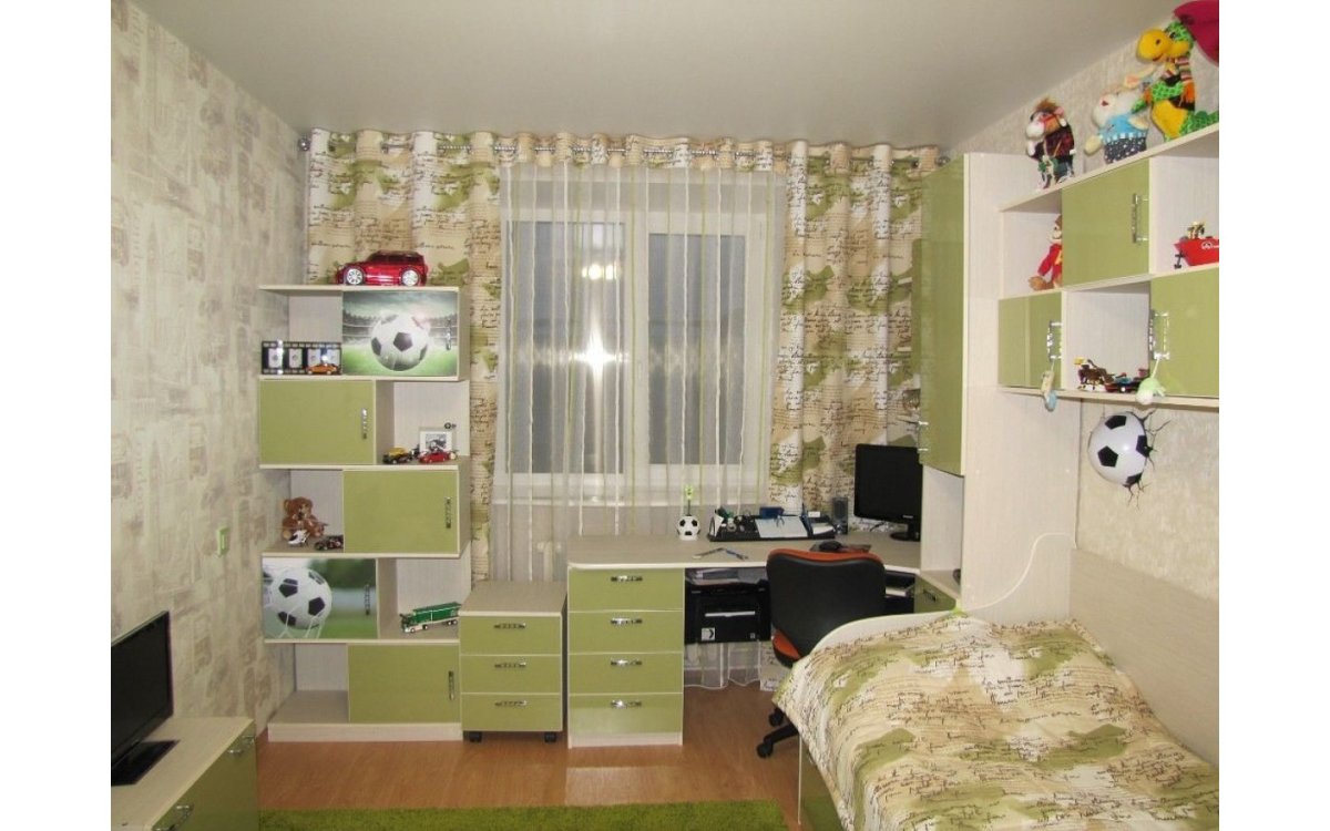 Комната для девочки подростка с балконом