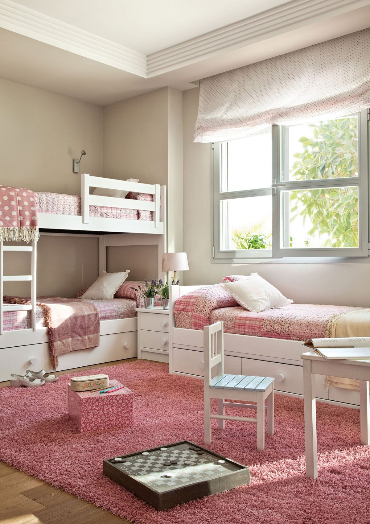 Уютная детская комната для двоих