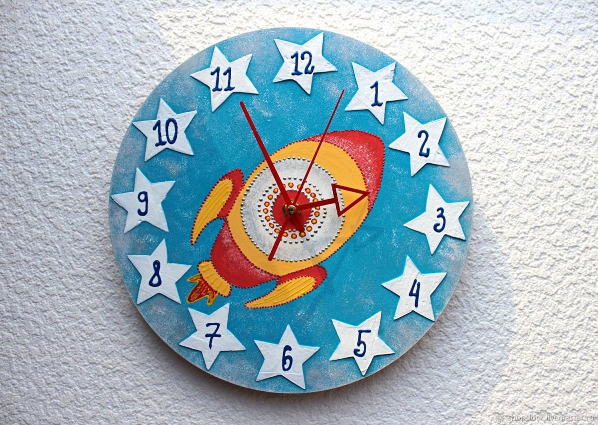Часы в детскую комнату настенные