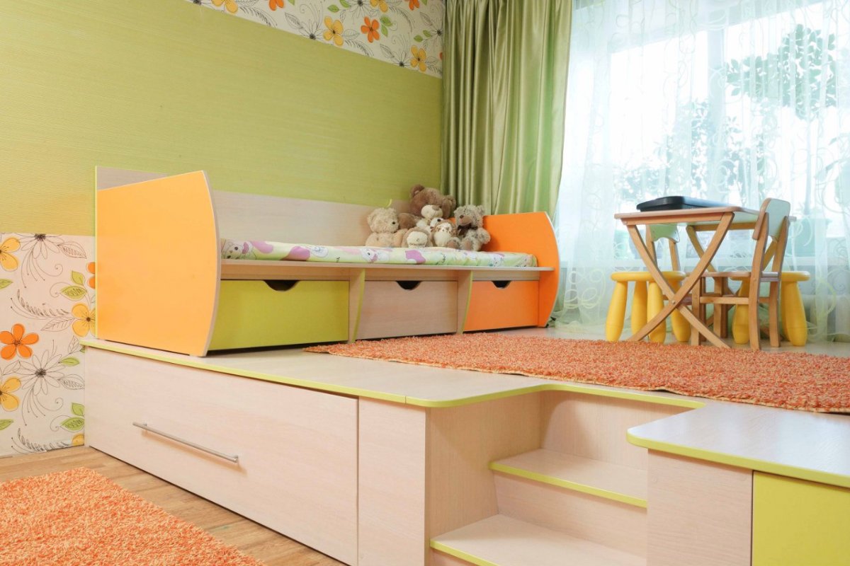 Подиум с выдвижной кроватью для детской