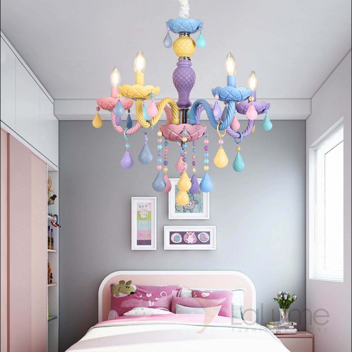 Люстра разноцветная