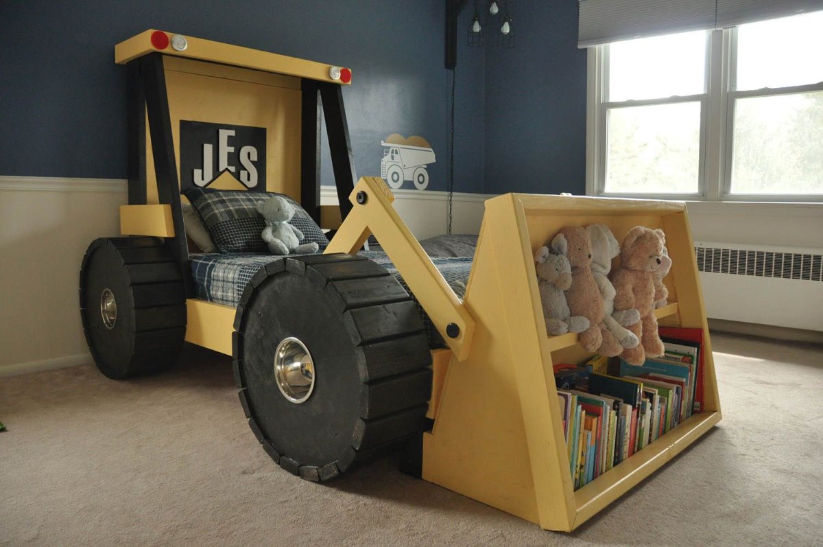 Кровать трактор для мальчика