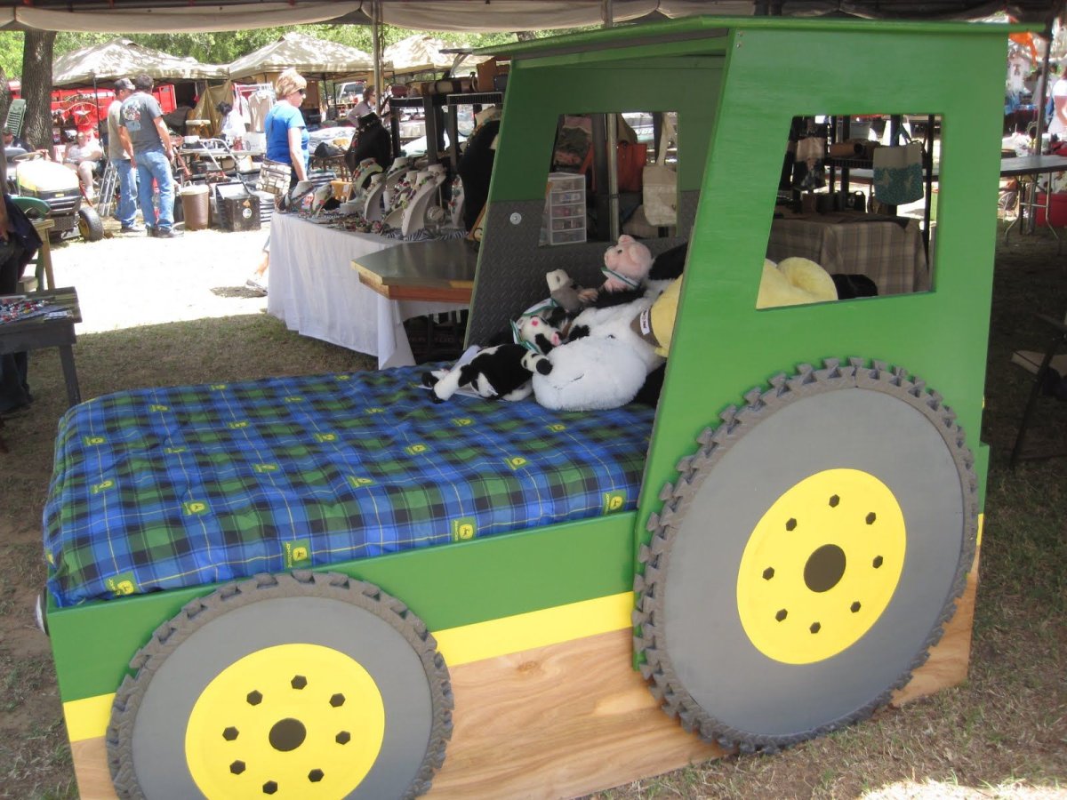 Кровать паровоз для мальчика