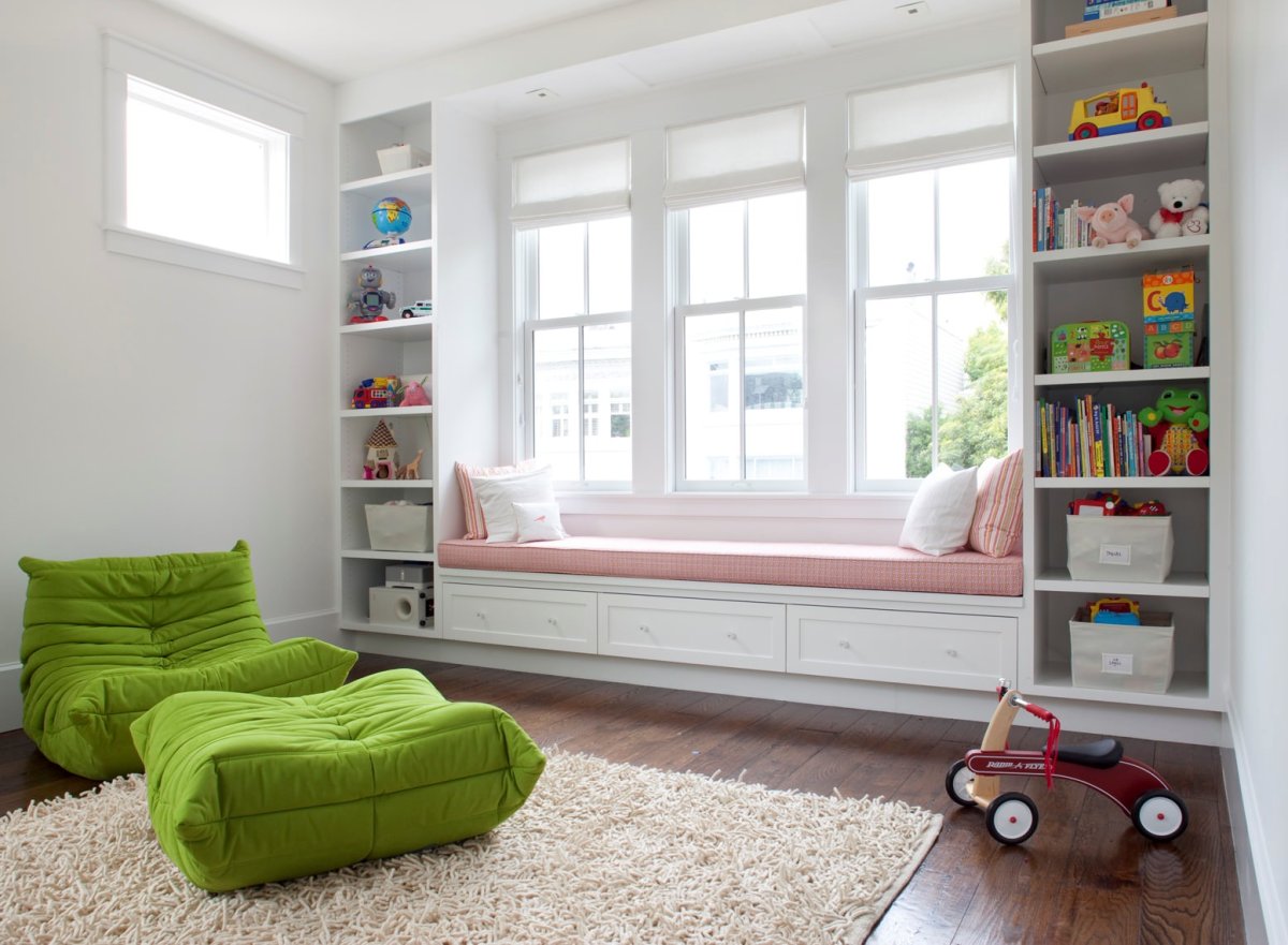 Подоконник диван