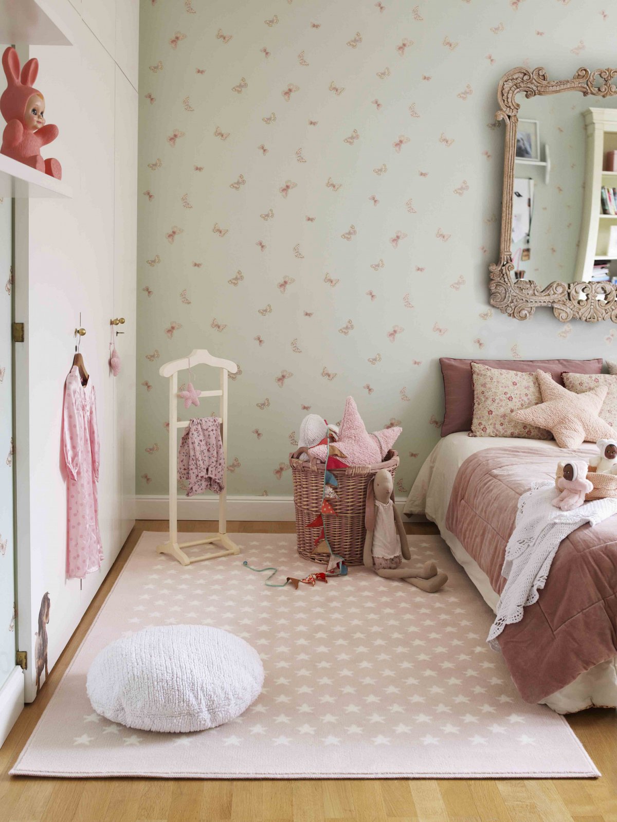 Декоративный коврик на стену