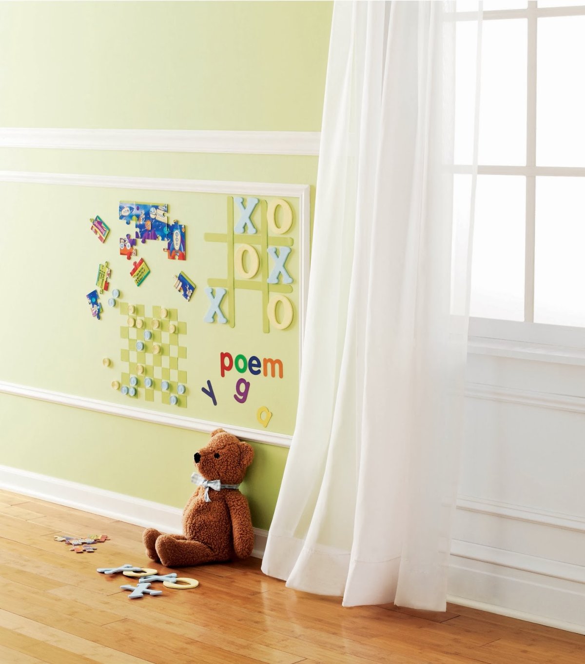 Магнитная доска в детской